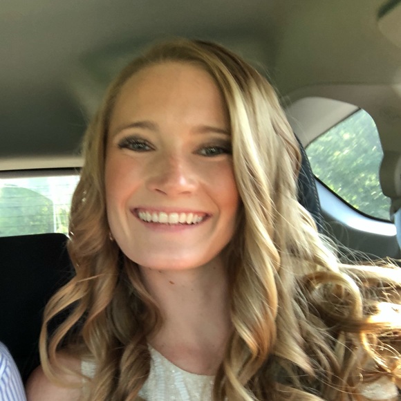 Meet your Posher, Nikki - Picture 1 of 1